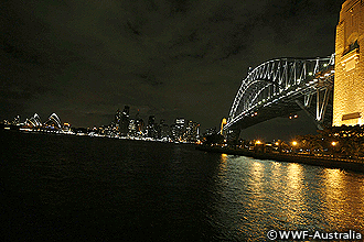 20110326aus.gif