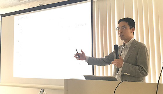 自然エネルギー財団の相川高信氏