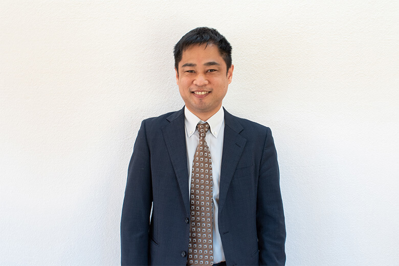 株式会社エコ建築考房の喜多茂樹社長。今回、教室で使われた木材の産地である岐阜県東白川村や、サプライヤー企業らとFSC推進協定を結成し、国産のFSC®材の普及に励まれています。