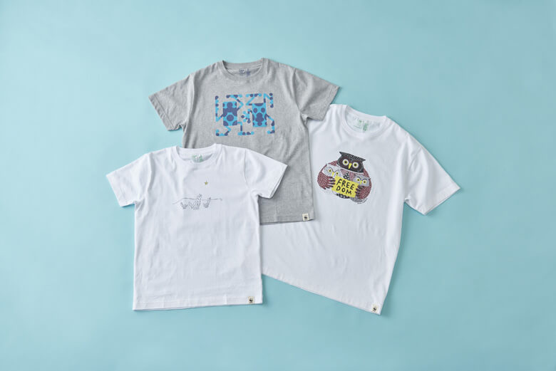 PANDA SHOPオリジナル「オーガニック 野生せいぶつ プリントTシャツ」フェネック(左)、マダラヤドクガエル(中央)、フクロウ(右)がプリントされています