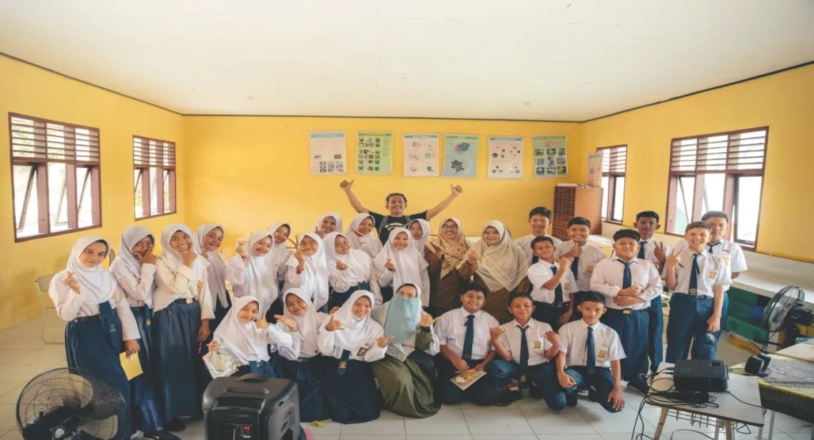 現地で実施している環境教育の授業より