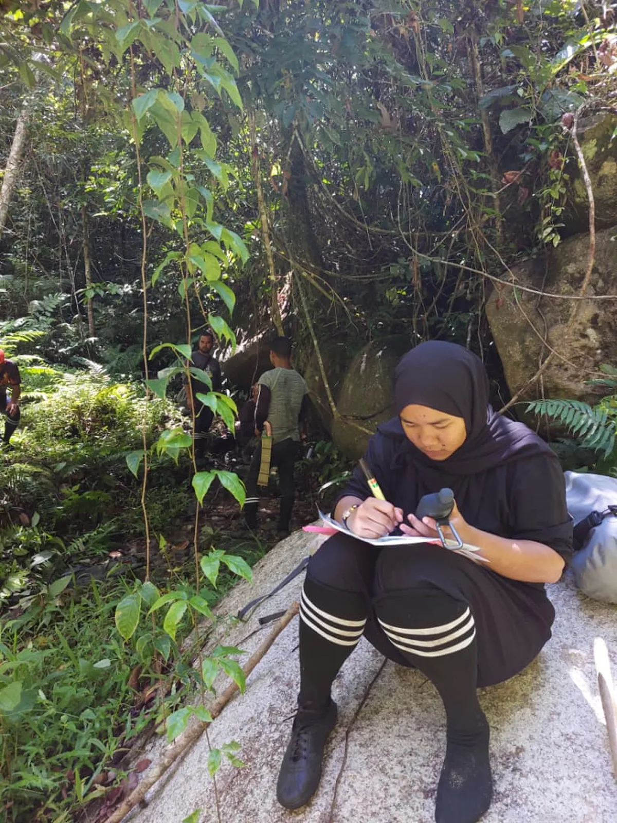 GPSの情報を記録するミラさん