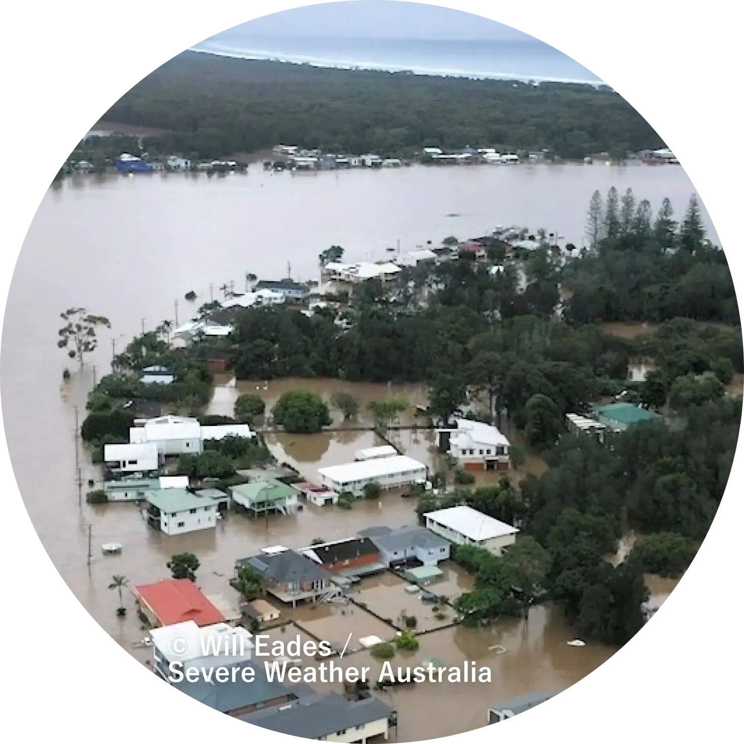 &copy; Will Eades / Severe Weather Australia